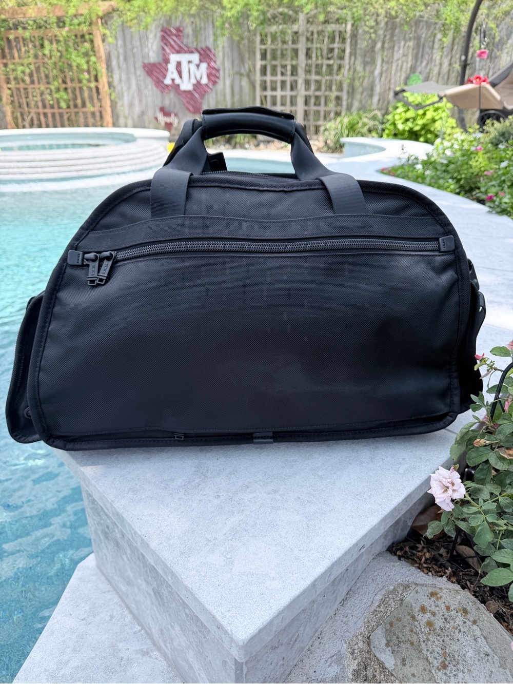 Tumi Alpha Sport Duffle (never used) - Picture 3 of 14